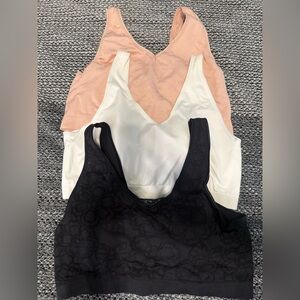 Anybody set of 3 bralettes size 3x